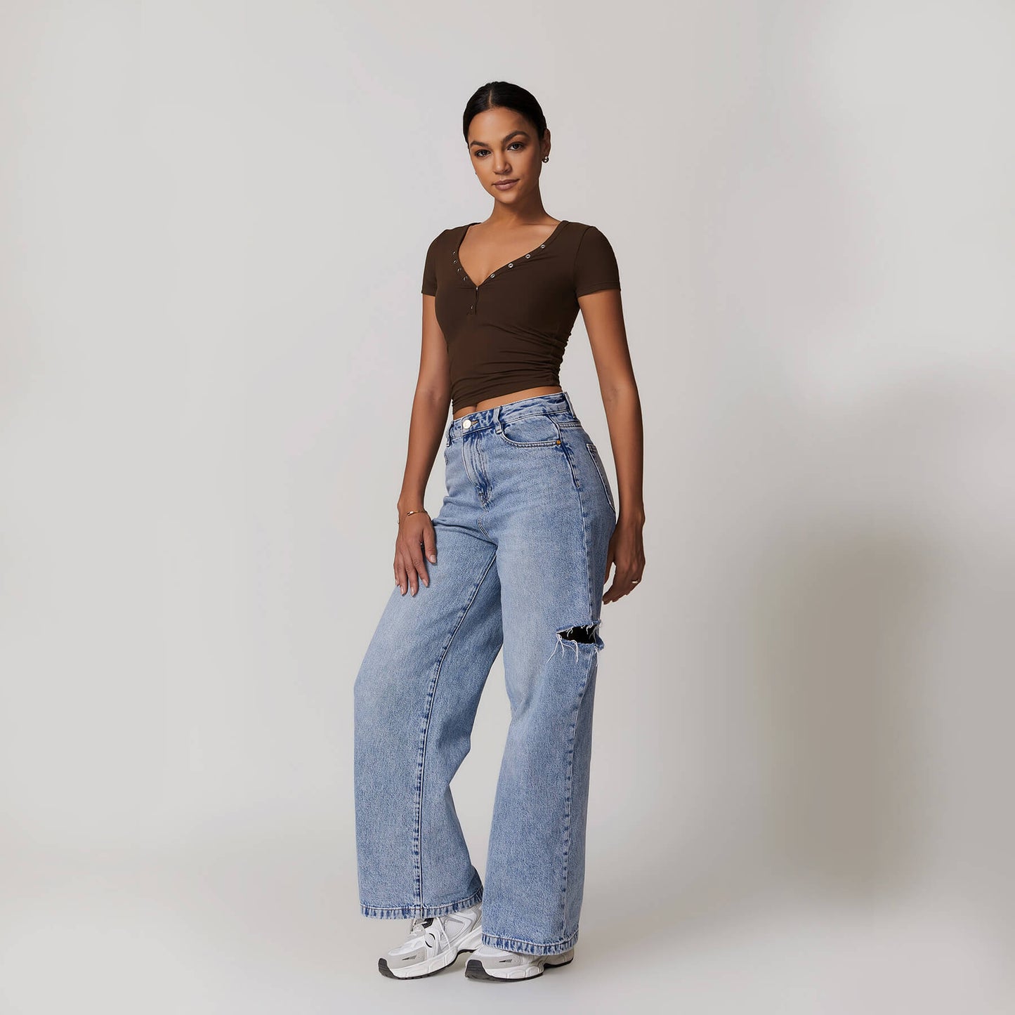 Button V-neck Crop Top